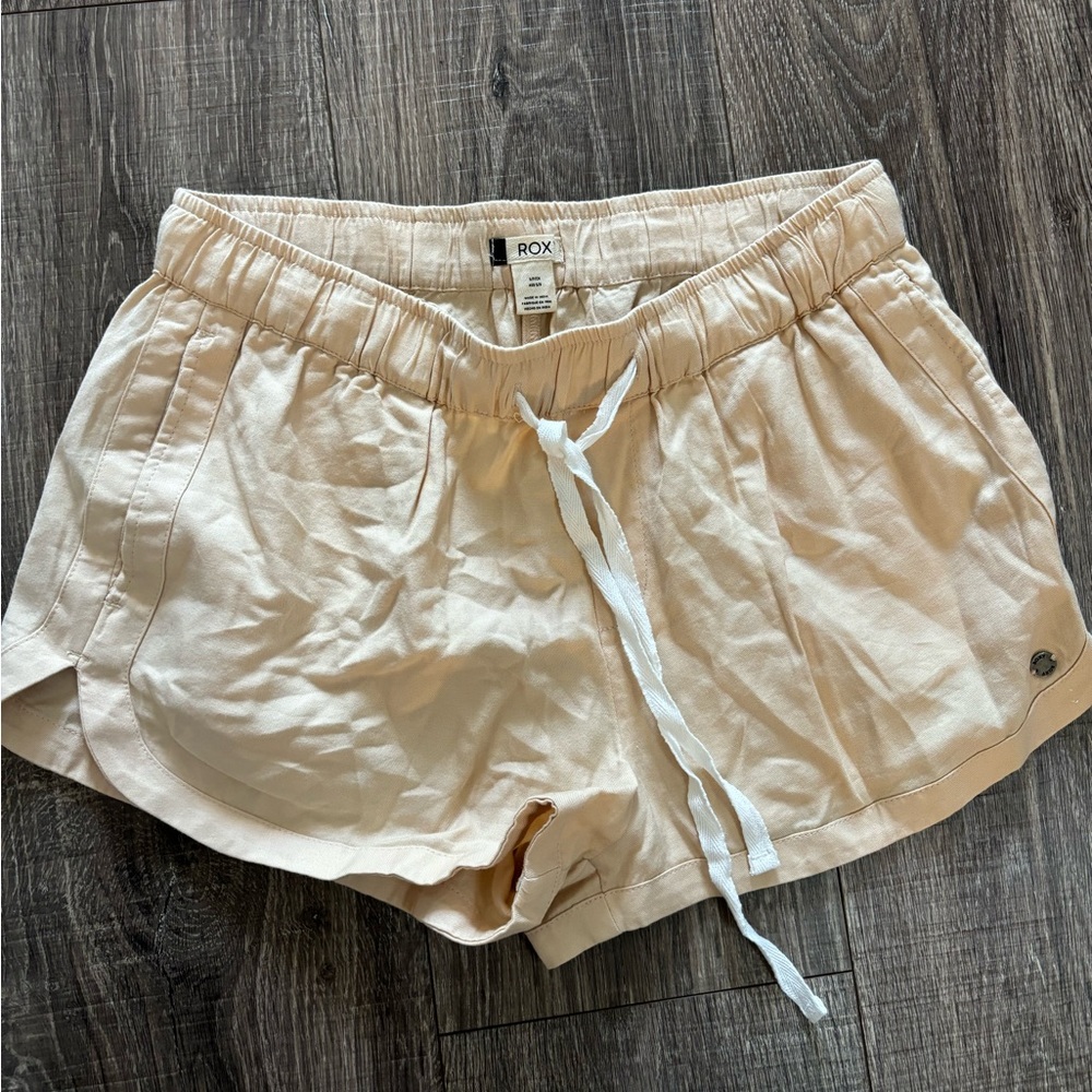Roxy Shorts NWOT